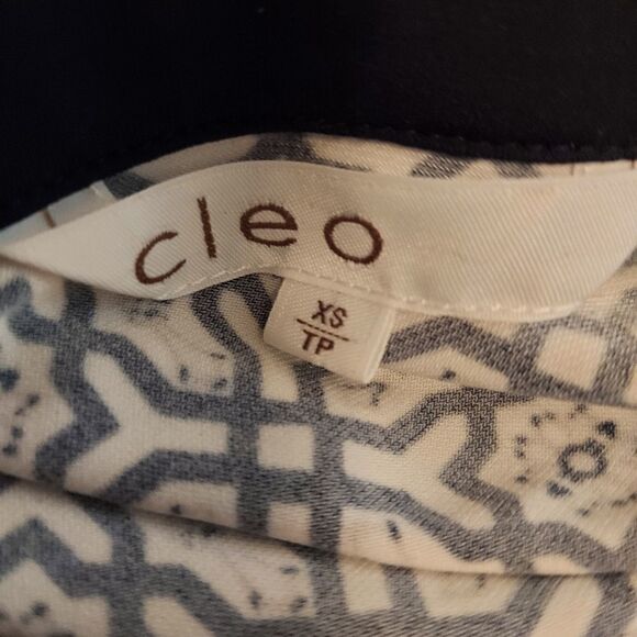 CLEO Tunic Style Top Size Xsmall EUC - Picture 6 of 8